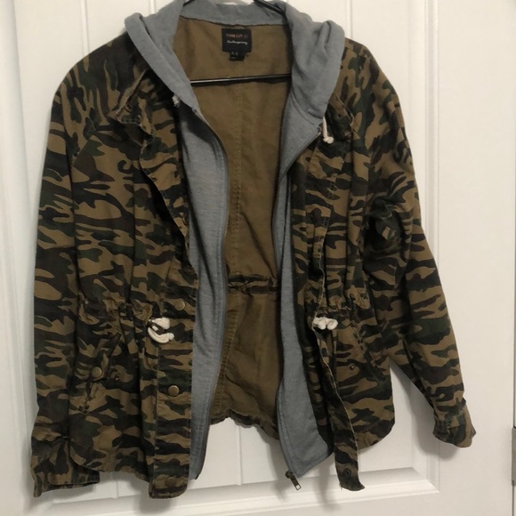 Forever 21 | Camo Jacket - Picture 1 of 4